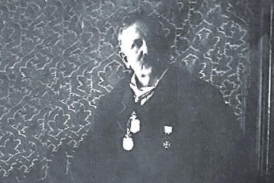 Fotografía antigua el imaginero nacido en Coreses, Ramón Álvarez.